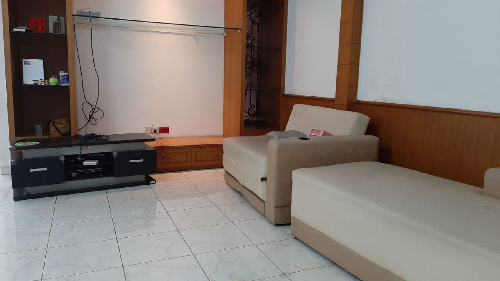 Flash Sale. Rumah Griya Loka, Bsd