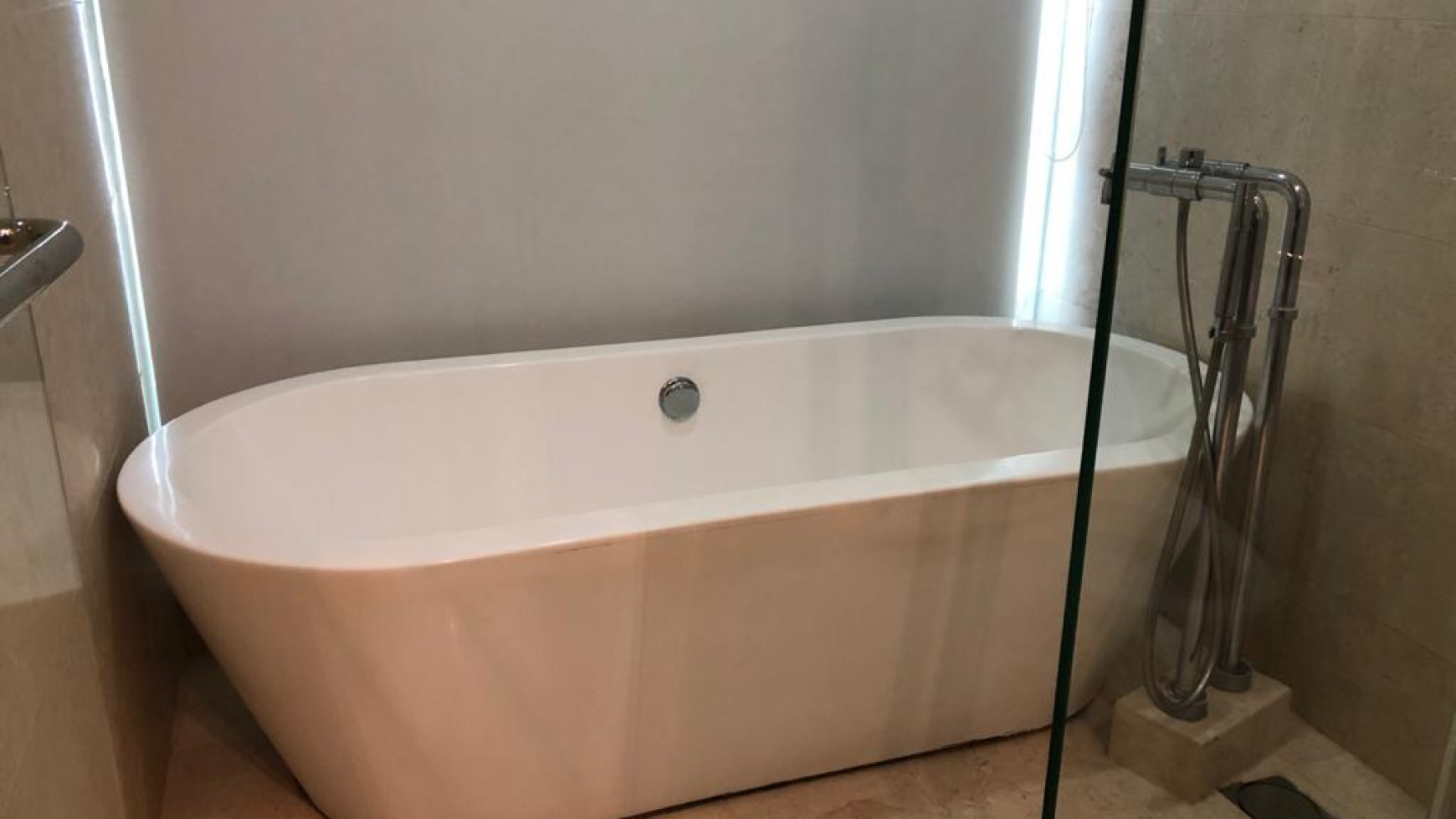 Apartement kemang village with private lift