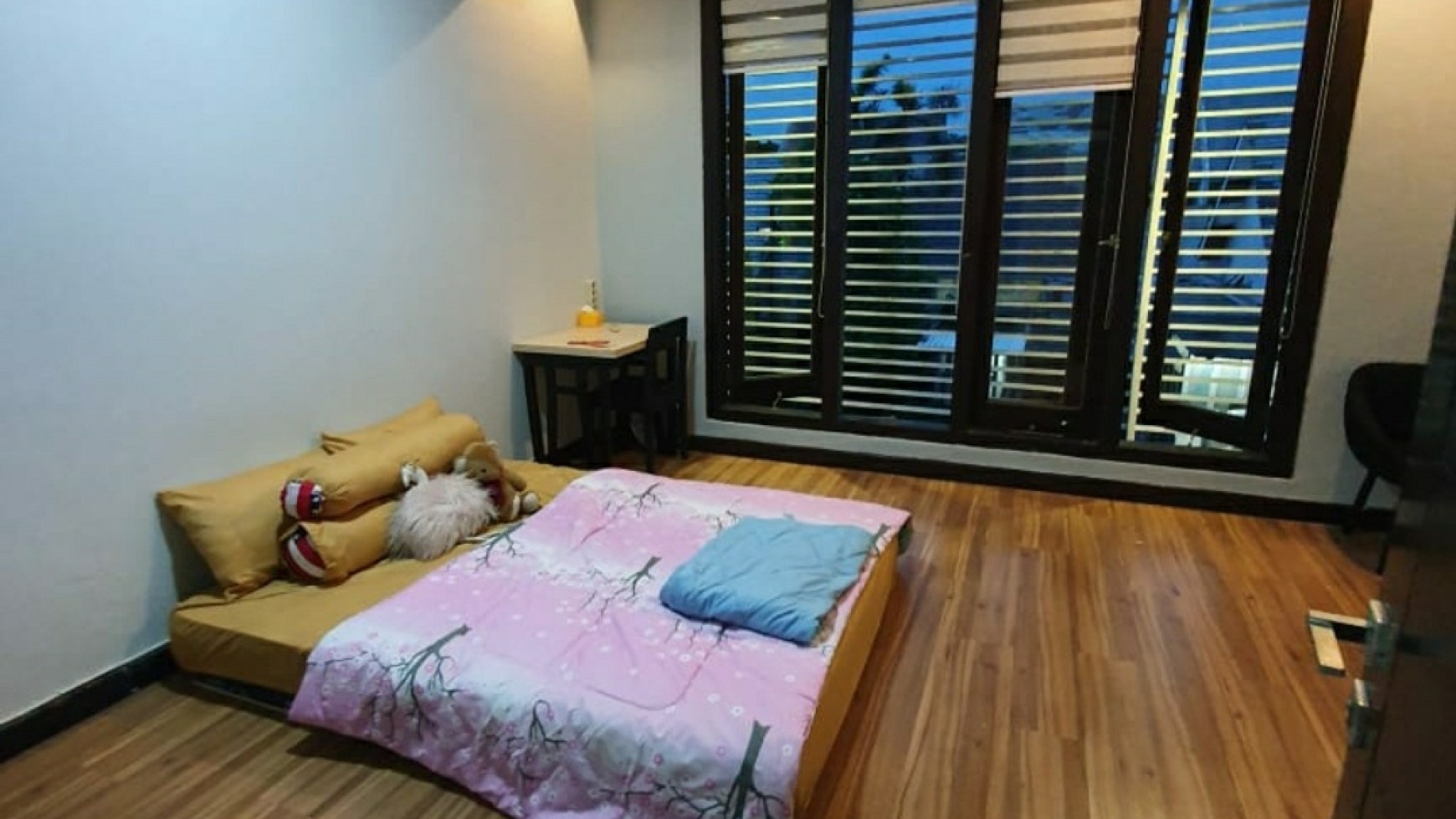 Dijual Rumah Golf Avenue Citraland Surabaya Plus SEMI FURNISHED- Best Price