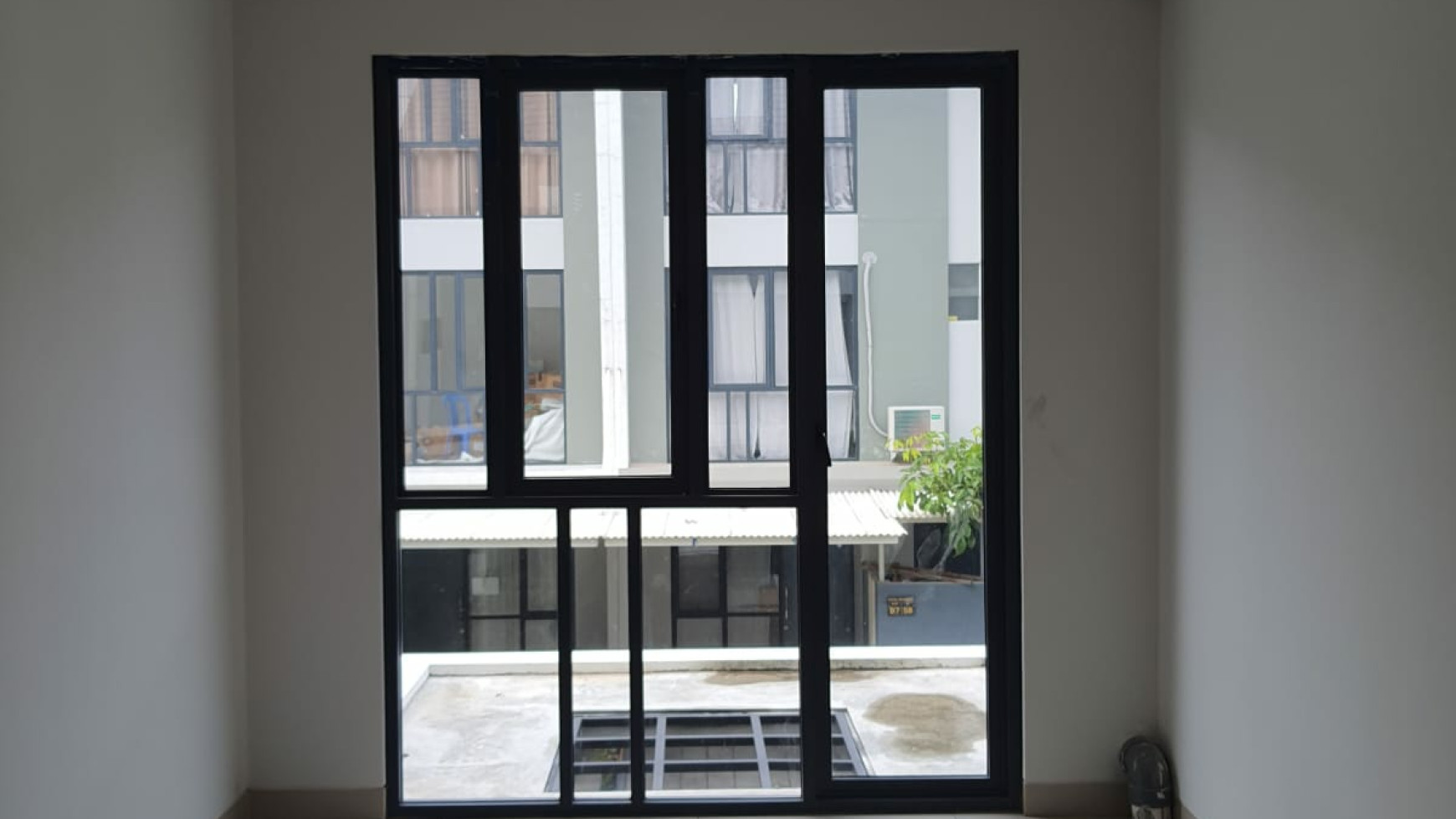 Dijual Rumah Baru Royal Residence Serenade Wiyung Surabaya- 3 K.Tidur - 3 Lantai - SHM