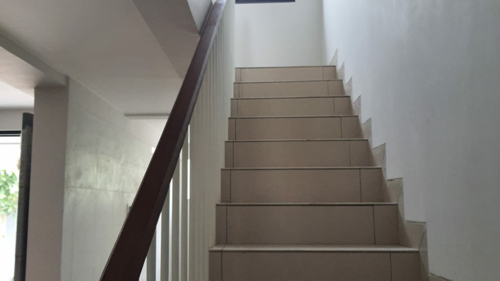Dijual Rumah Baru Royal Residence Serenade Wiyung Surabaya- 3 K.Tidur - 3 Lantai - SHM