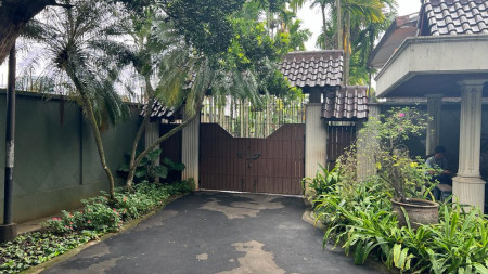 Rumah yang indah di tanah yang luar biasa