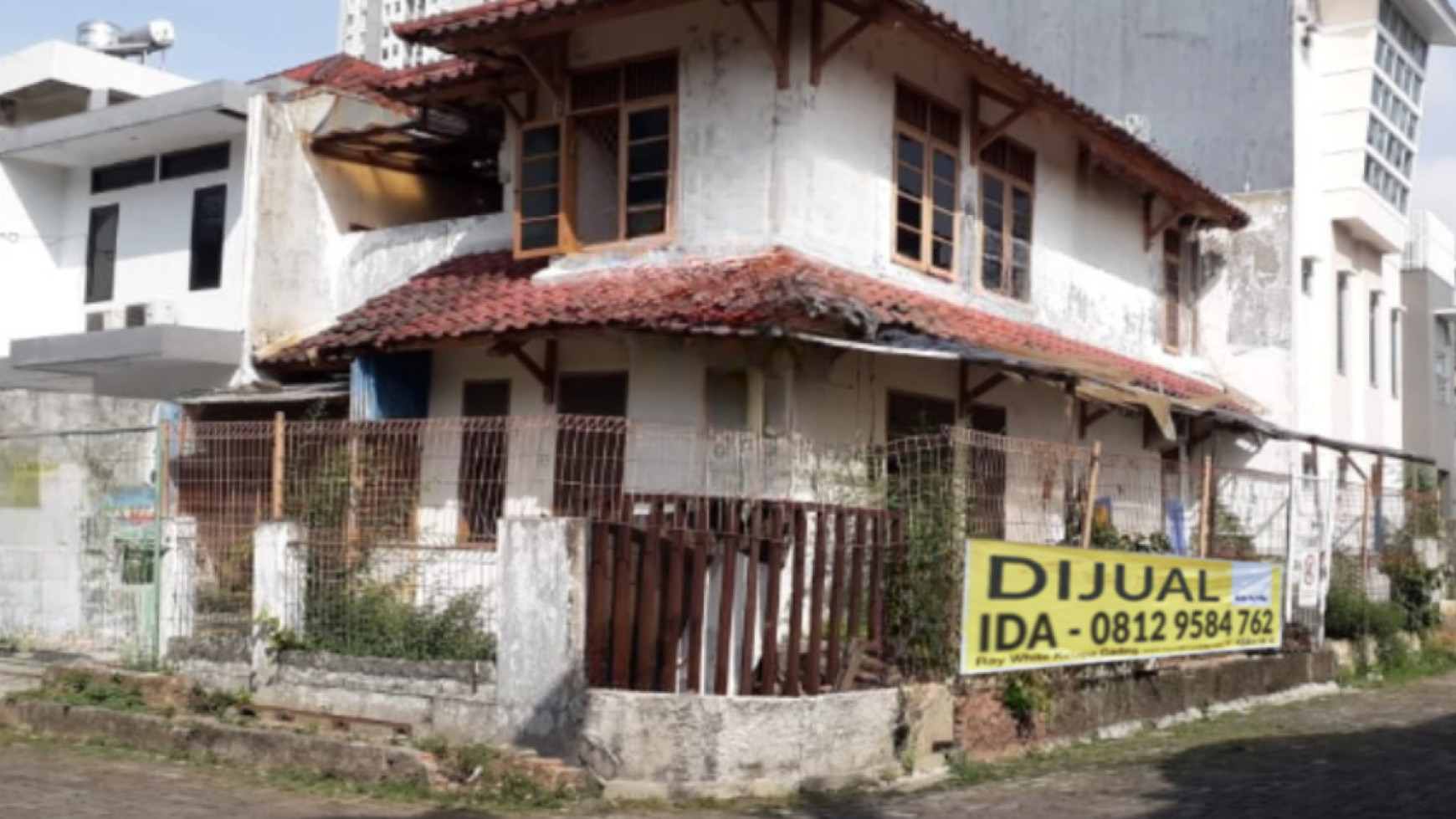 Rumah Tua Hitung tanah di Graha Sunter Pratama Elok, Luas 172m2