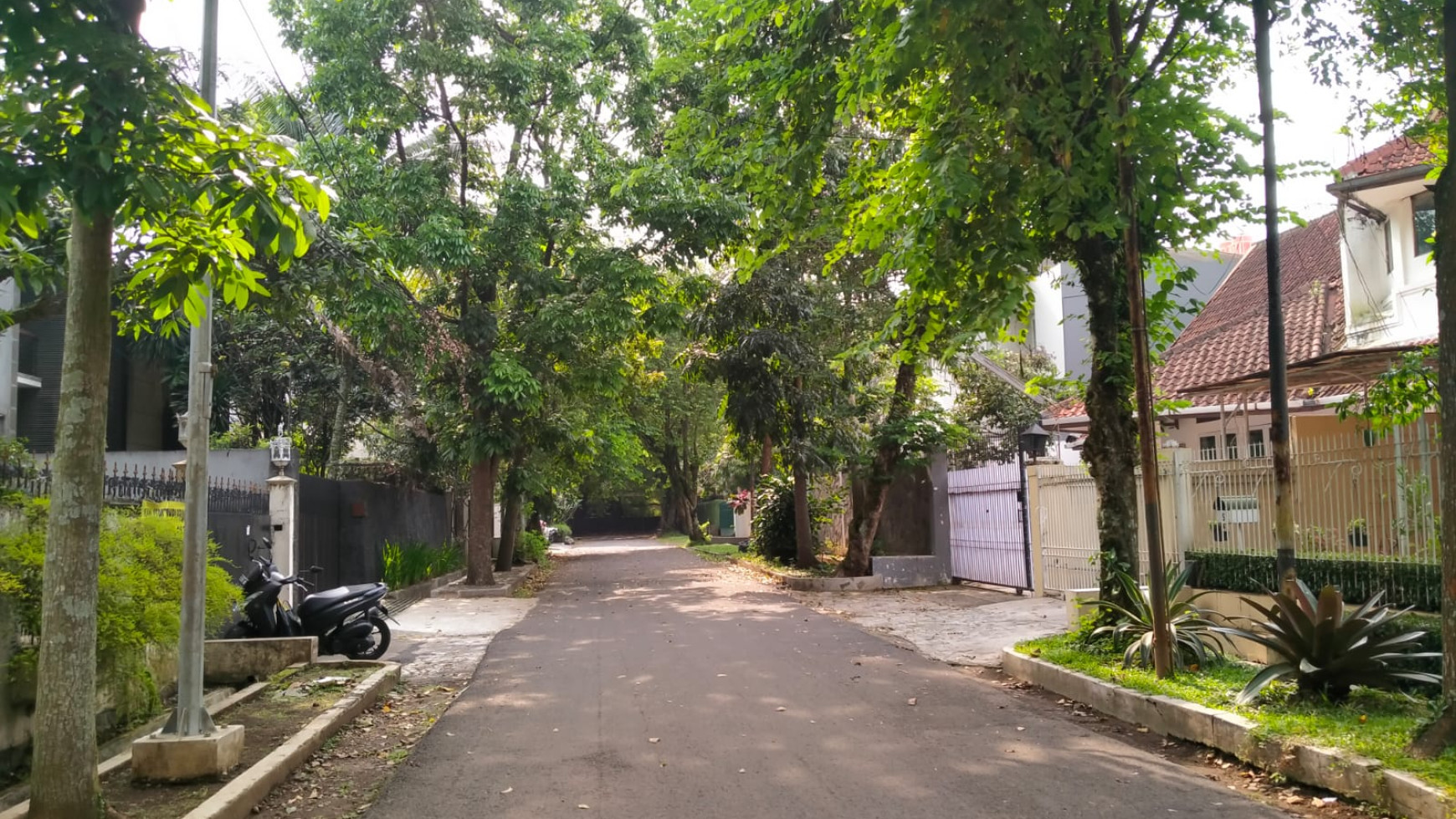 Rumah Mainroad Heritage di Sayap Dago, Bandung Kota