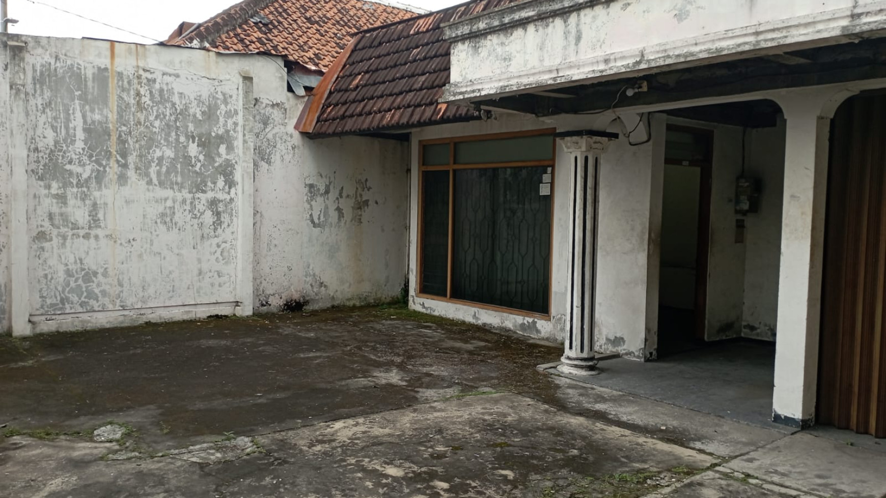 RUMAH DI TENGAH KOTA JOGJA DAERAH UMBULHARJO KODYA
