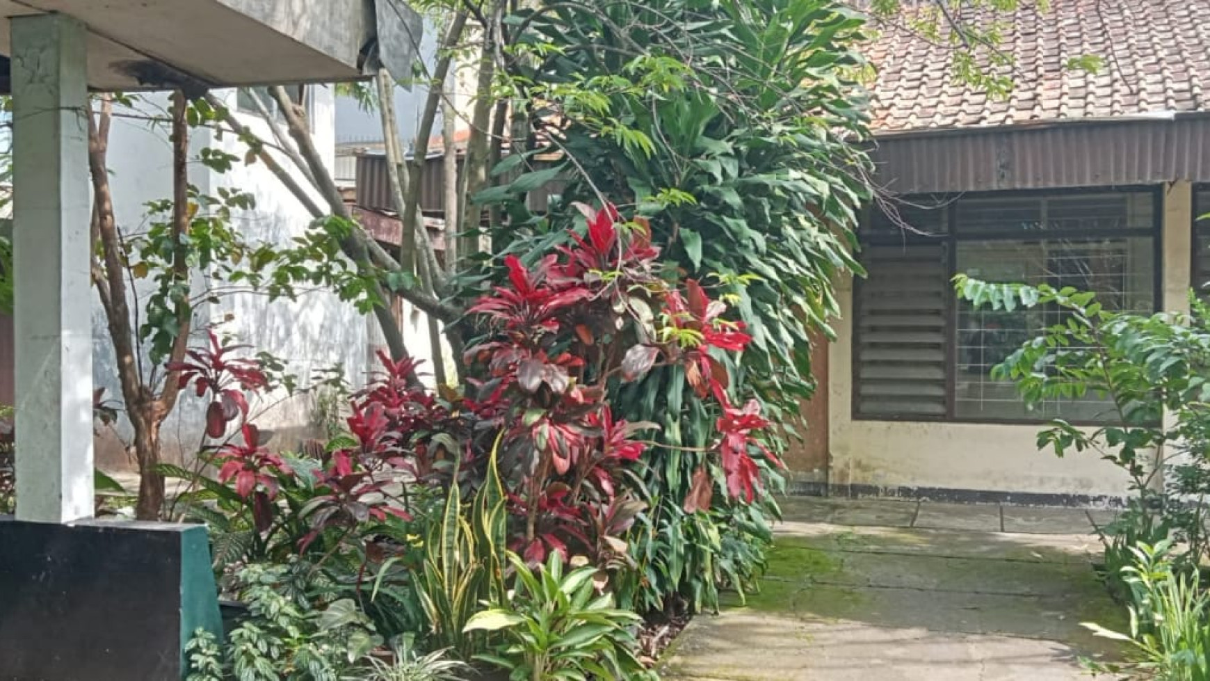 Rumah Kost Hitung Tanah di Sayap Dago, Bandung