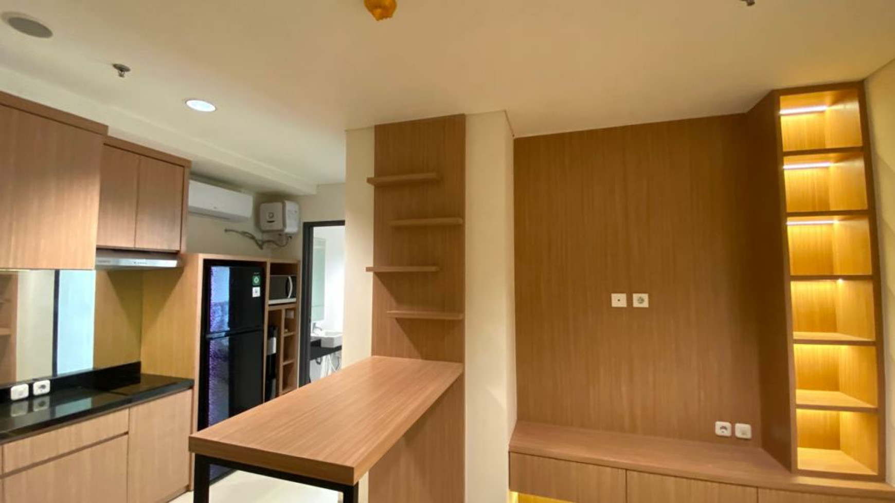 Dijual Apartemen PRAXIS Surabaya Pusat - 1 Bedroom Baru Full Furnished New + Elektronik lengkap Strategis dekat Tunjungan Plaza, Perkantoran Panglima Sudirman