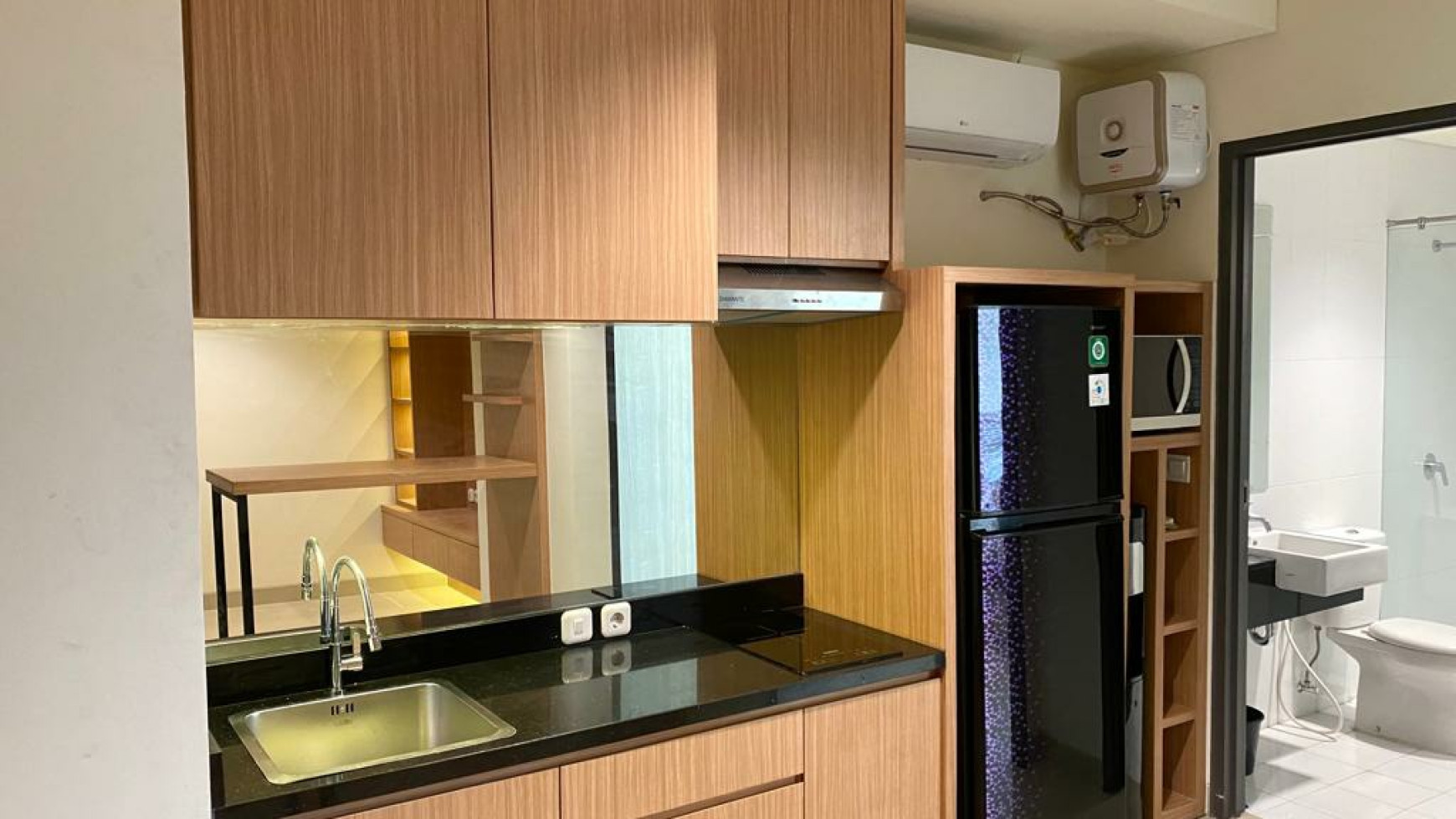 Dijual Apartemen PRAXIS Surabaya Pusat - 1 Bedroom Baru Full Furnished New + Elektronik lengkap Strategis dekat Tunjungan Plaza, Perkantoran Panglima Sudirman