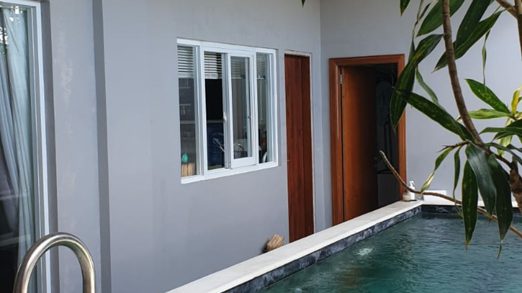 Dijual Rumah Serasa Villa di Kesambi - Kerobokan - Kuta Utara - BALI plus PRIVATE Swimming Pool + SEMI Furnished