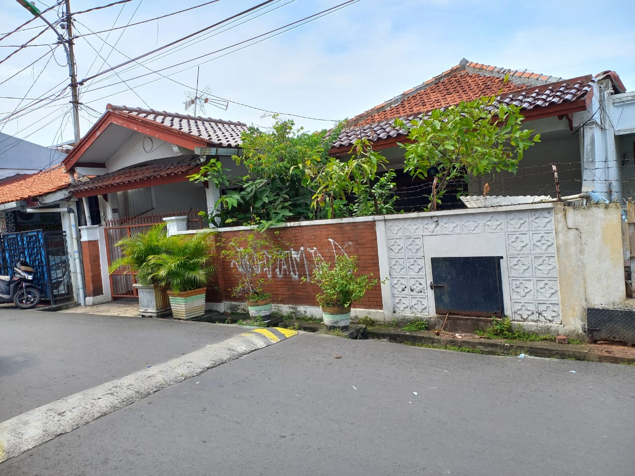 rumah murah siap huni di kayu manis jakarta timur