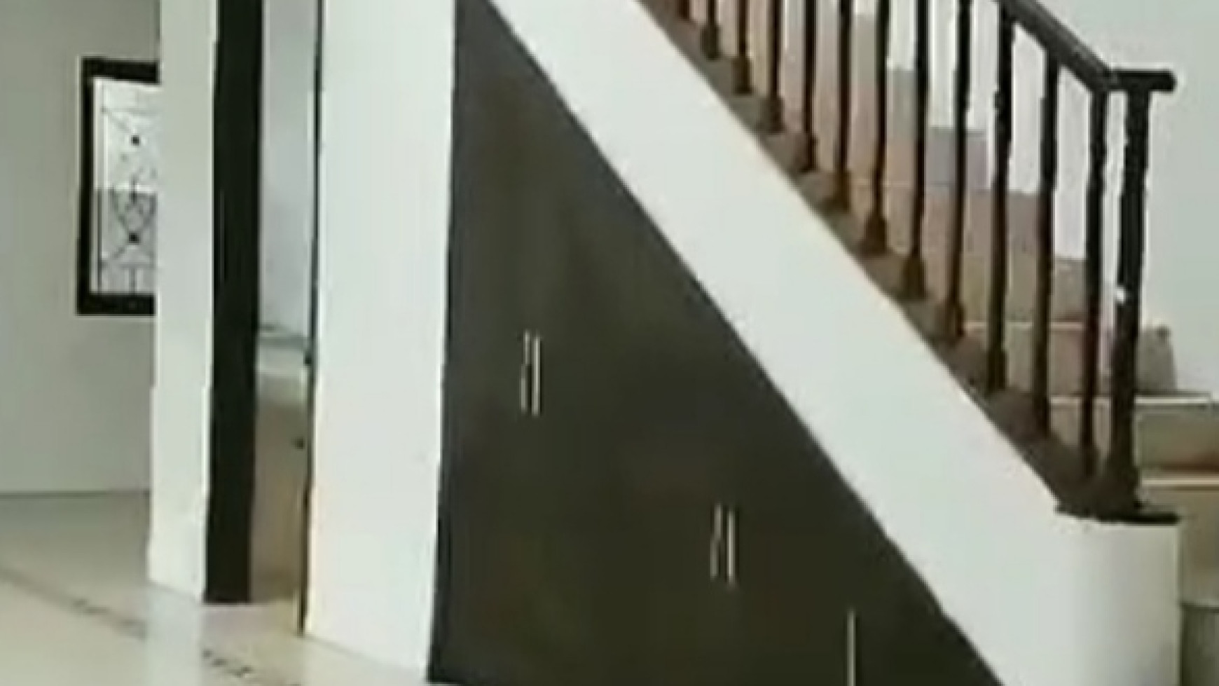 Hot Rent. Rumah Mewah Di Royal Serpong Village, Serpong.