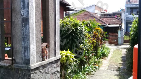 Dijual Rumah Kayu di Lembang