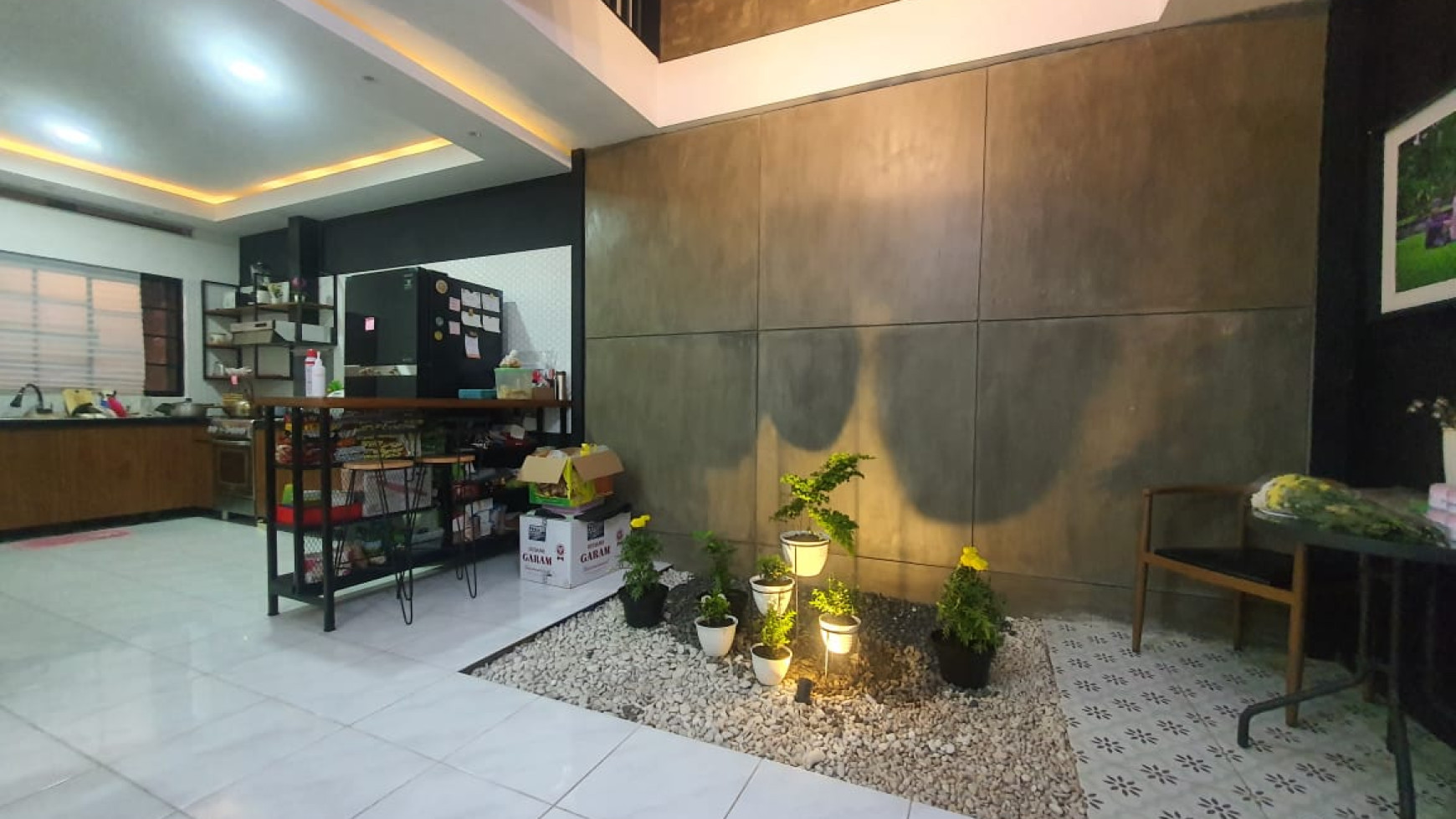 Rumah Bagus, Cantik, dan Nyaman dalam Cluster di Bintaro