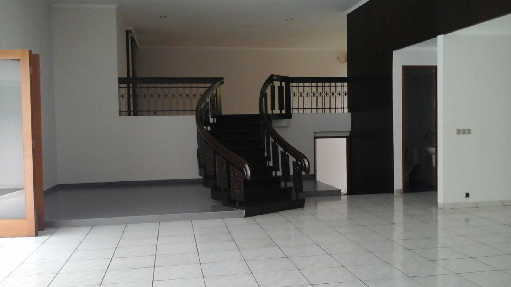 Dijual Rumah Di Kemang Utara 