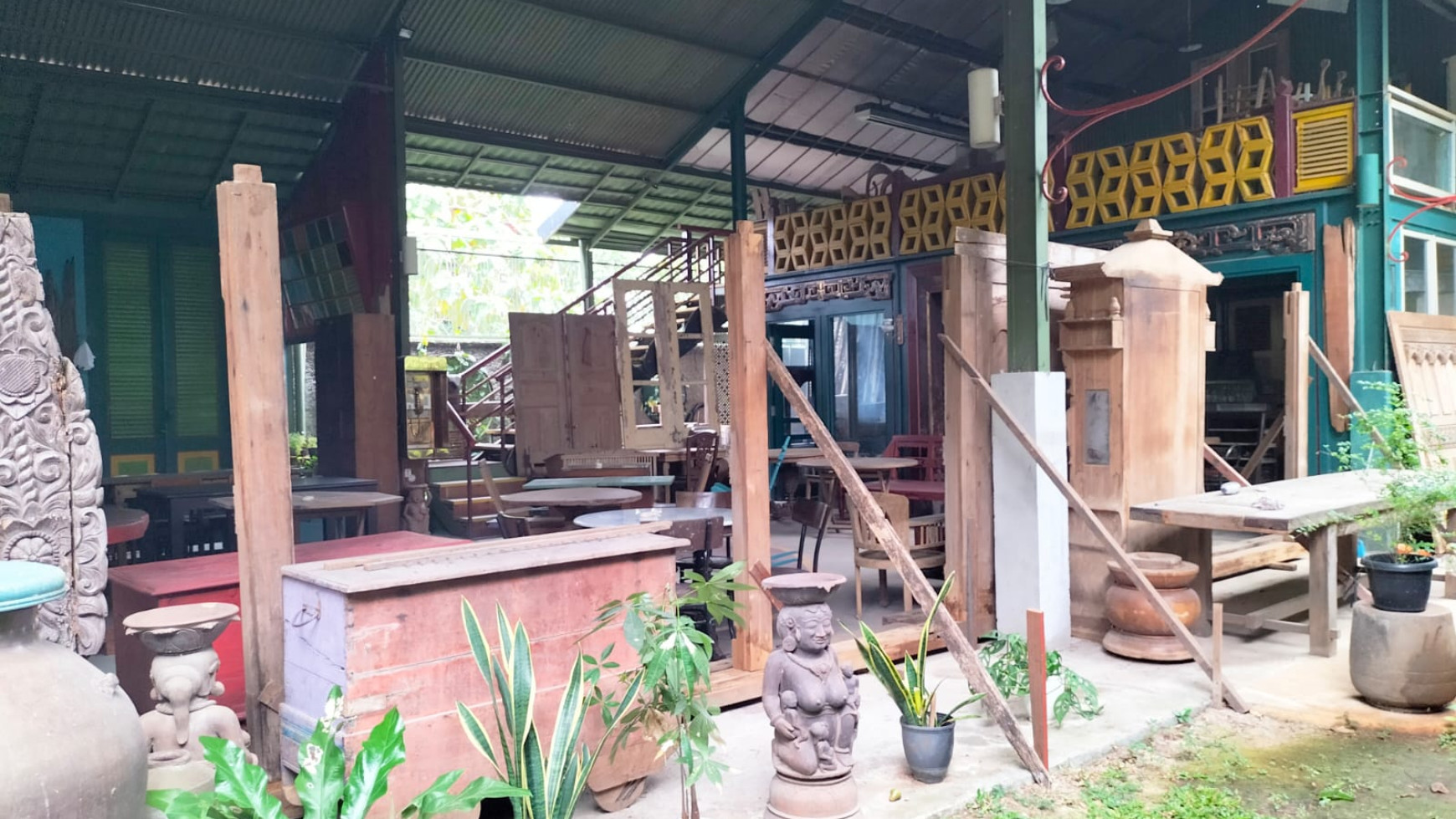 Dijual Ruang Usaha Pinggir Jalan Raya @Jl Pahlawan Rempoa Raya, Pesanggrahan