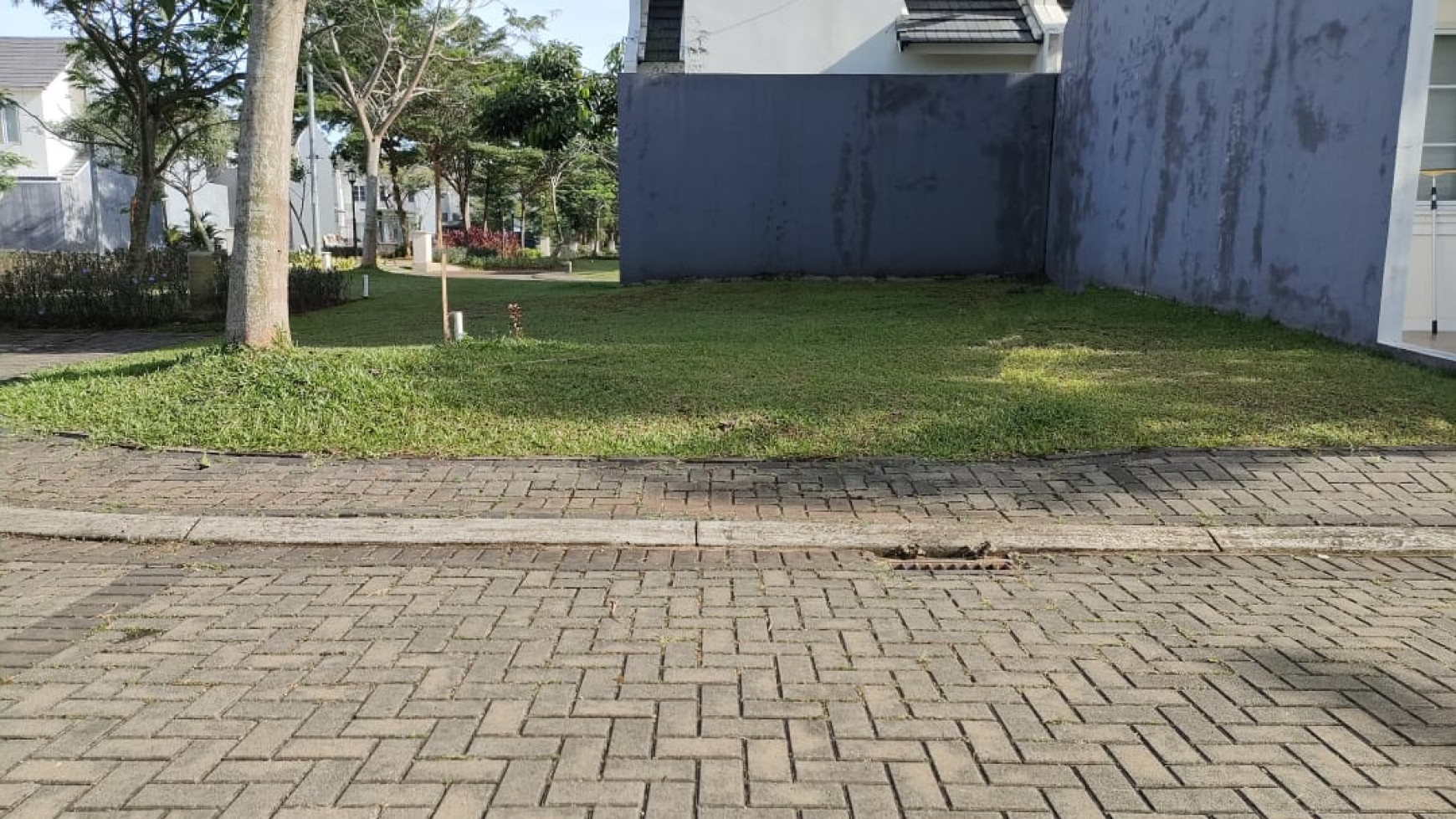 Kavling cantik  Vanya Park Cluster Azura BSD city