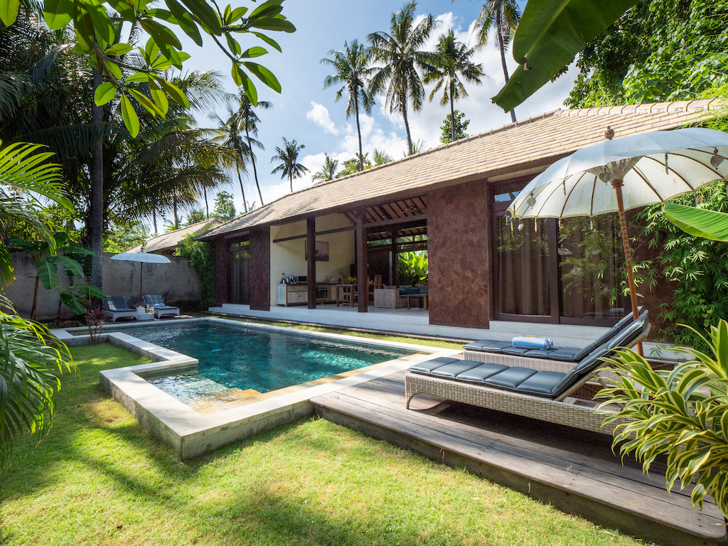 Package of 2 charming beachside villas for sale north Bali
