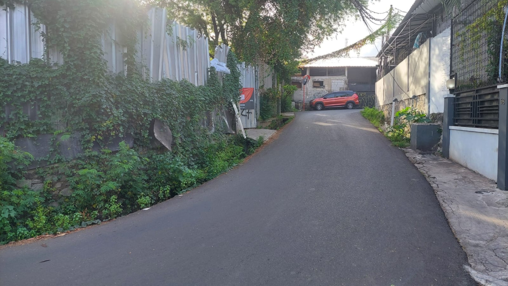 Dijual Rumah Hitung Tanah di Pesanggrahan 