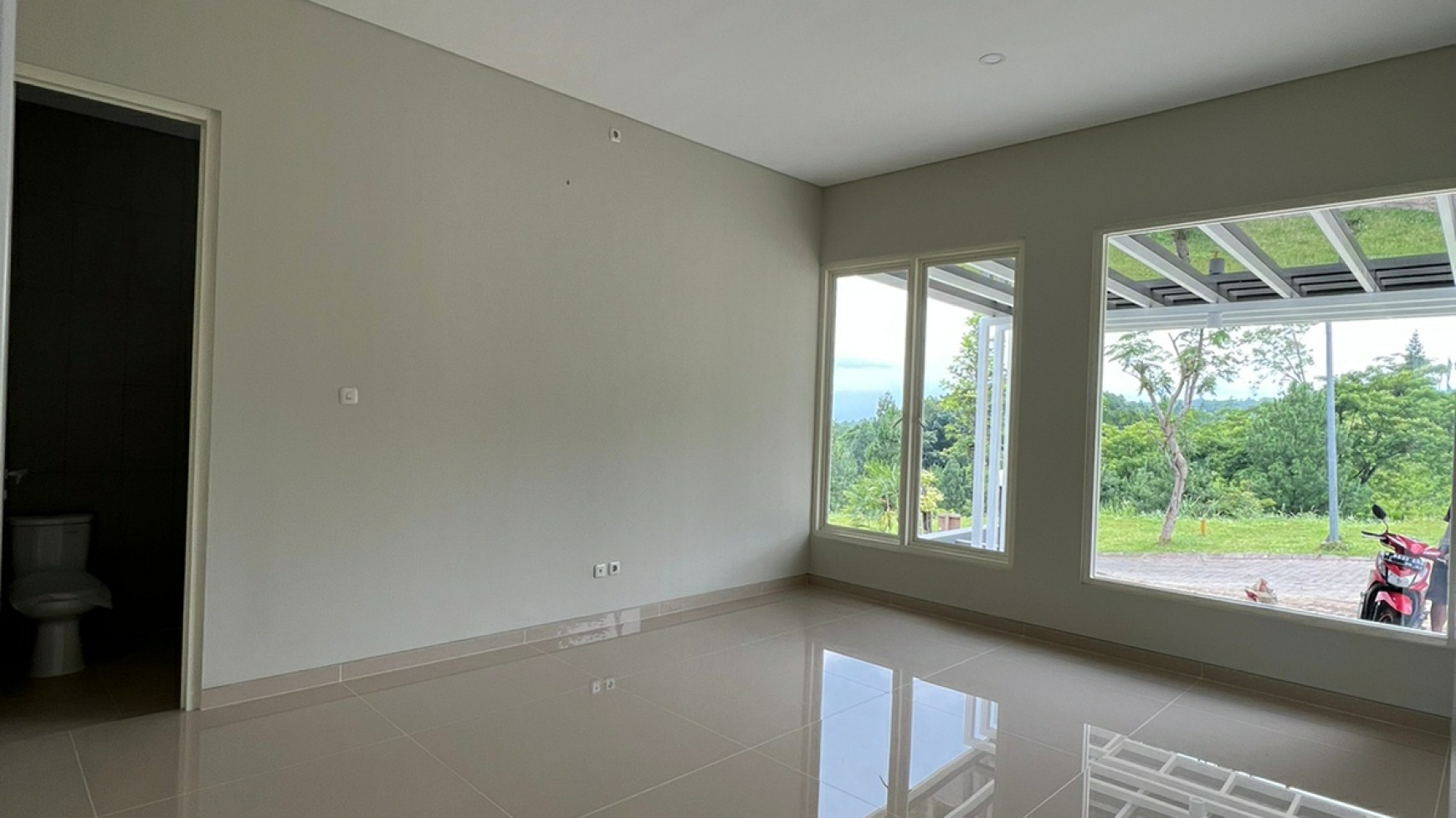 Dijual Rumah Taman Dayu Sagamore Hills - Baru Modern 2 Lantai + Ada Kolam Renang nya - Siap Huni