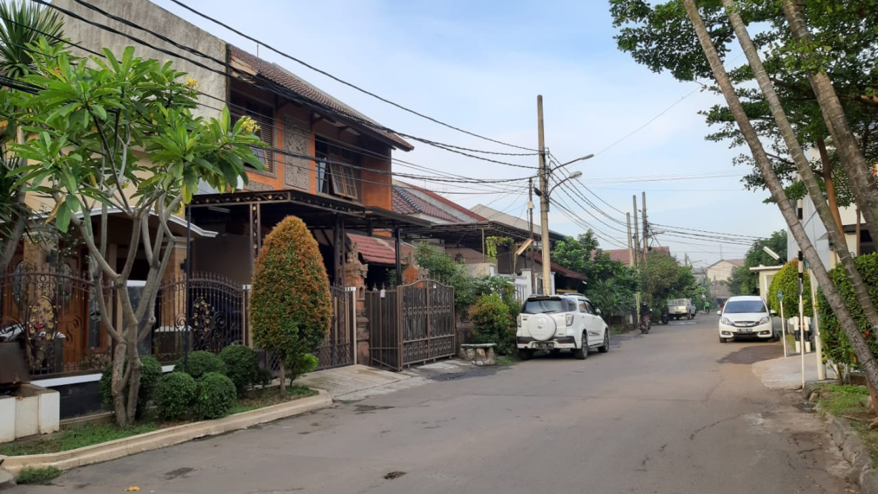 Rumah Gaya Bali di kawasan Pondok Safari Indah Pondok Aren Tangerang Selatan