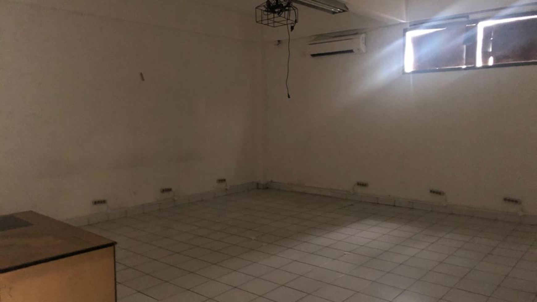 GEDUNG 4 LANTAI JL. SALEMBA TENGAH EX KAMPUS SIAP PAKAI UNTUK KOMERSIAL