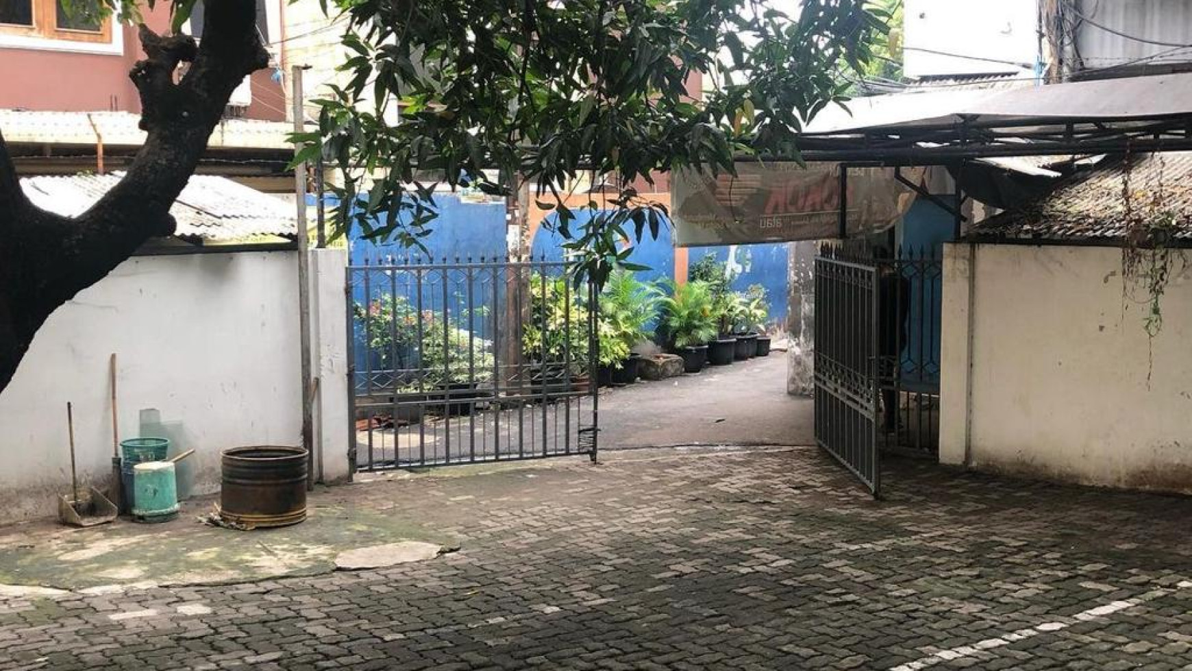 GEDUNG 4 LANTAI JL. SALEMBA TENGAH EX KAMPUS SIAP PAKAI UNTUK KOMERSIAL