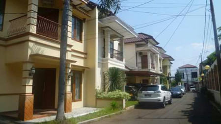 Rumah Siap Huni dengan Kondisi Terawat @Samali Residence, Pejaten