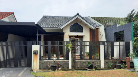 Rumah Semi Furnished Siap Huni di Lokasi Strategis di tengah Kota Jababeka