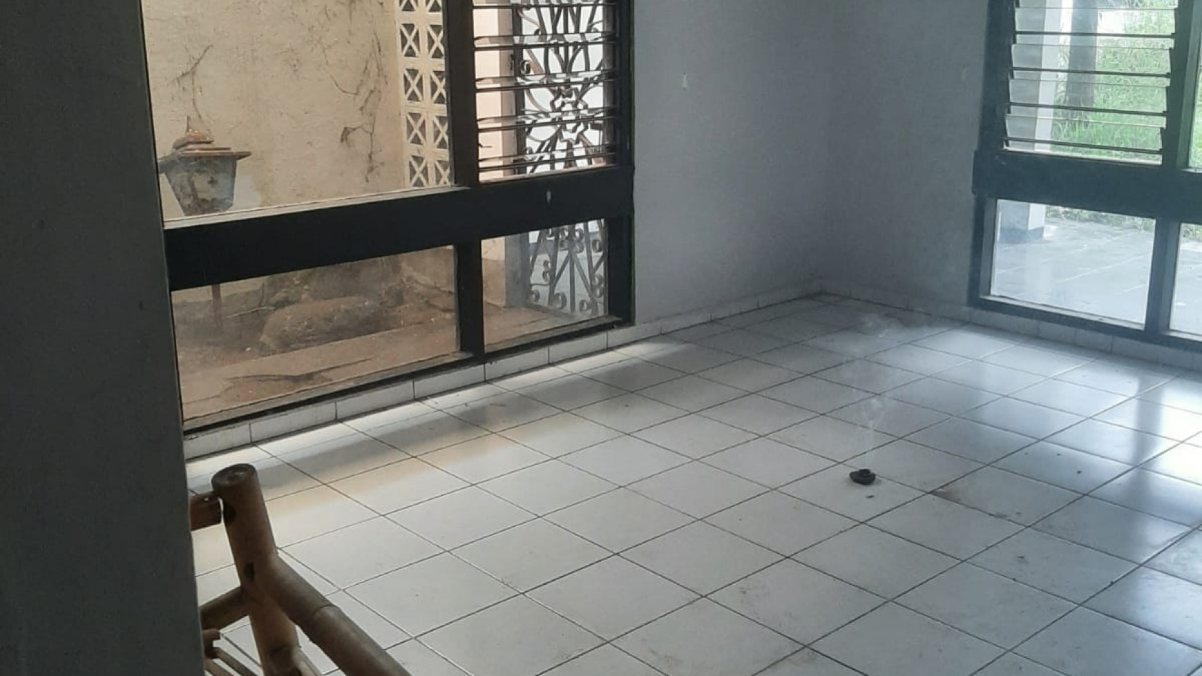 RUMAH 4 KAMAR DI TENGAH KOTA JOGJA MANTRIJERON