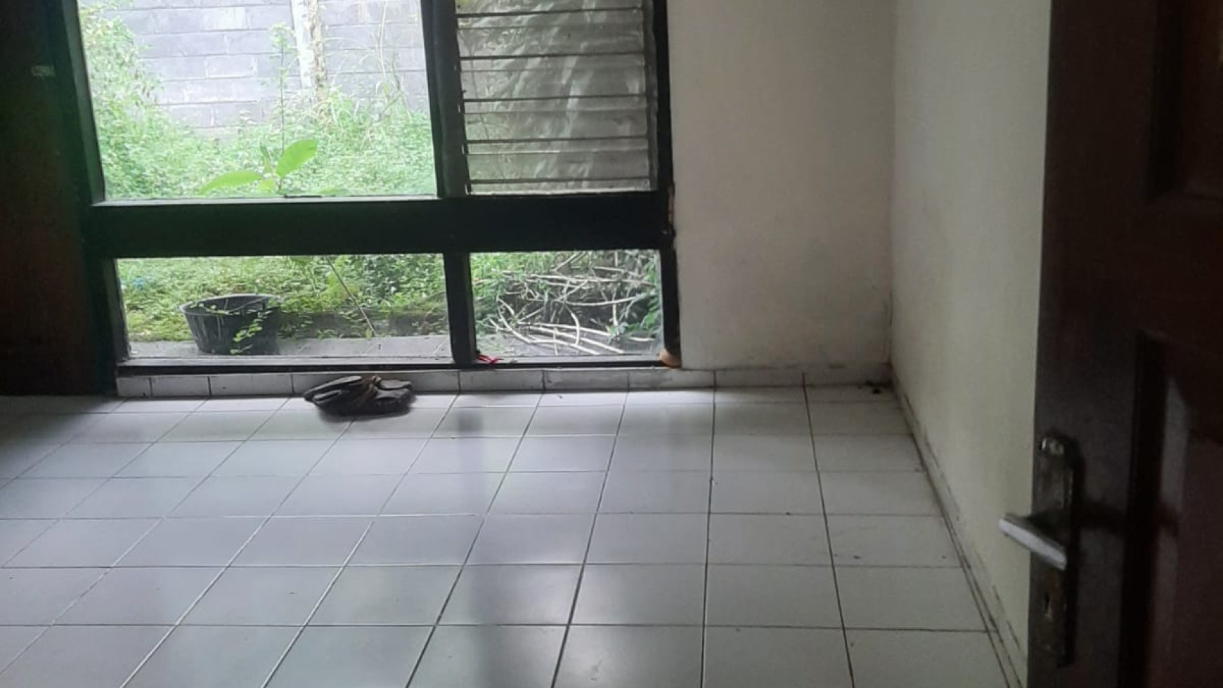 RUMAH 4 KAMAR DI TENGAH KOTA JOGJA MANTRIJERON