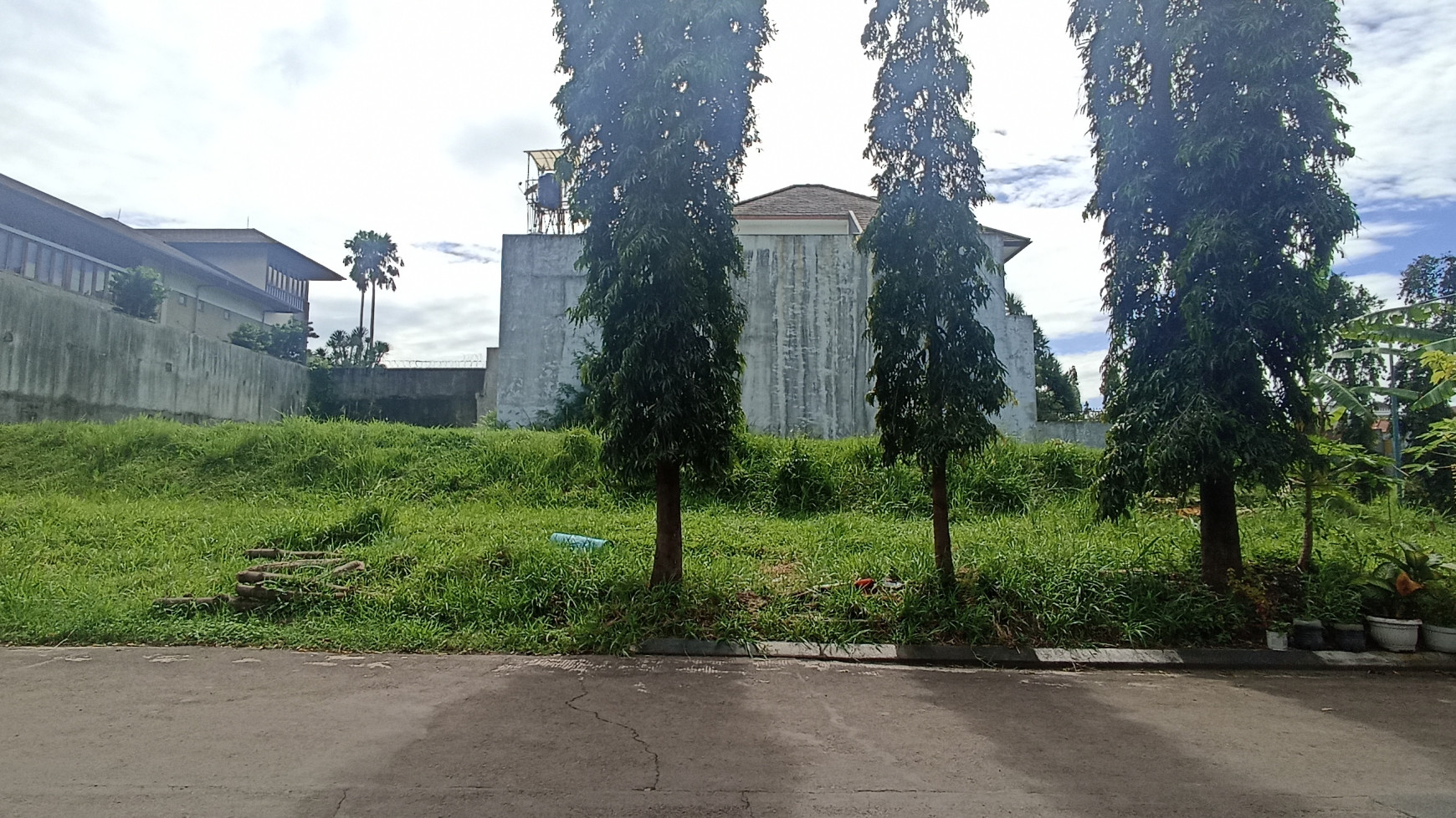 Kavling Siap Bangun di Mainroad Setra Duta, Bandung