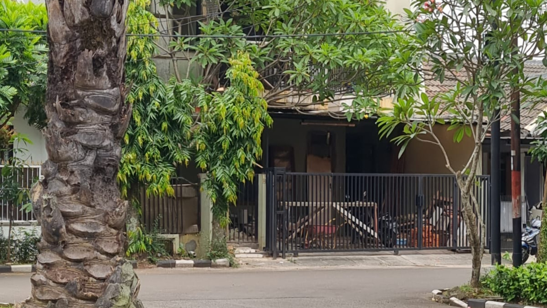 Rumah Lokasi Strategis Bintaro Jaya Sektor 9