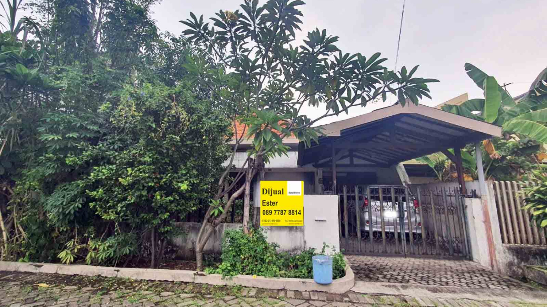 Rumah di Prapen Indah, Luas 12 x 25 m2, Hadap Timur, Row Jalan Lebar - EA -