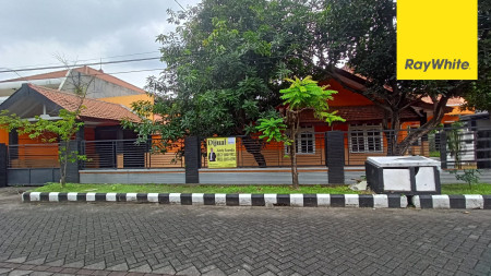 Rumah SHM di Jalan Gayungsari Surabaya