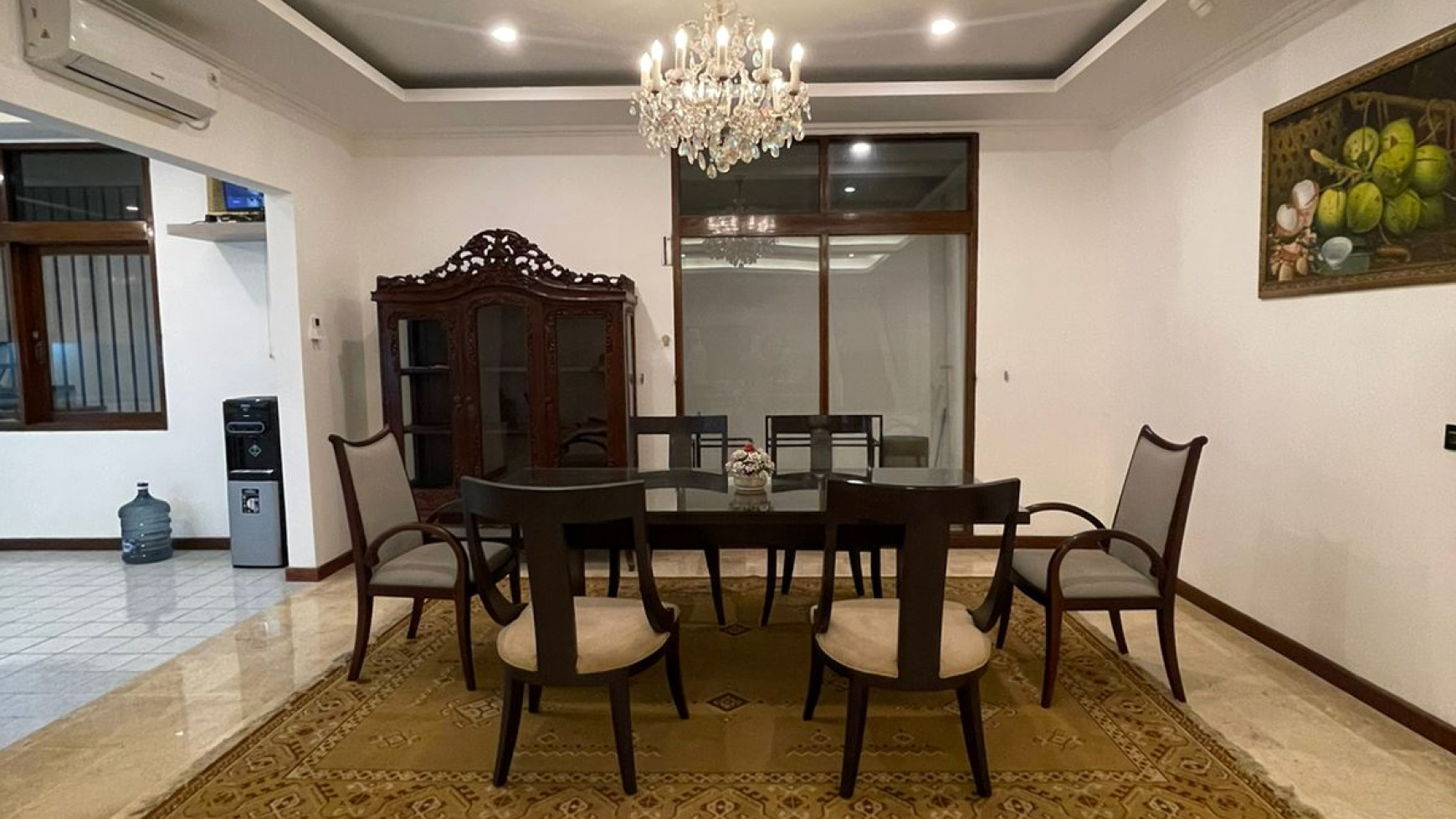 Rumah Luas Sangat Siap Huni Fully Furnished Di Area Elite Permata Hijau