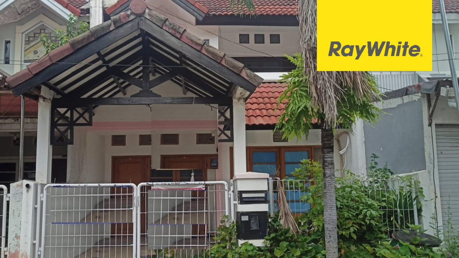 Rumah di Pantai Mentari Kenjeran Surabaya