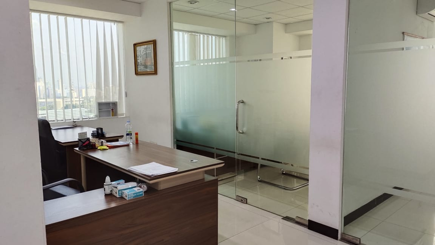 Office Space di Jakarta Barat 