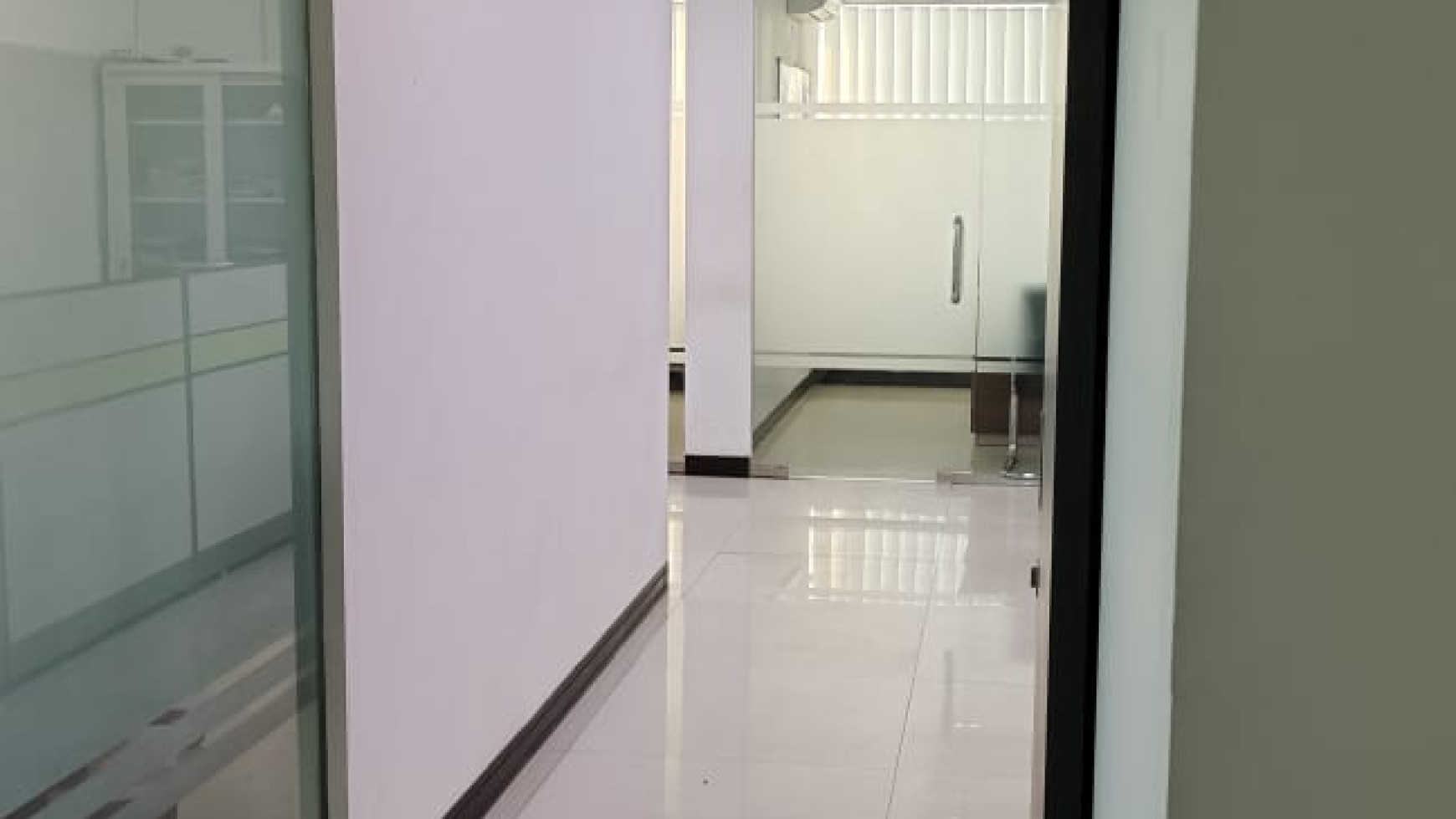 Office Space di Jakarta Barat 