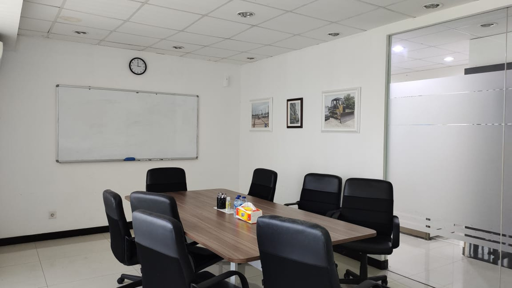 Office Space di Jakarta Barat 