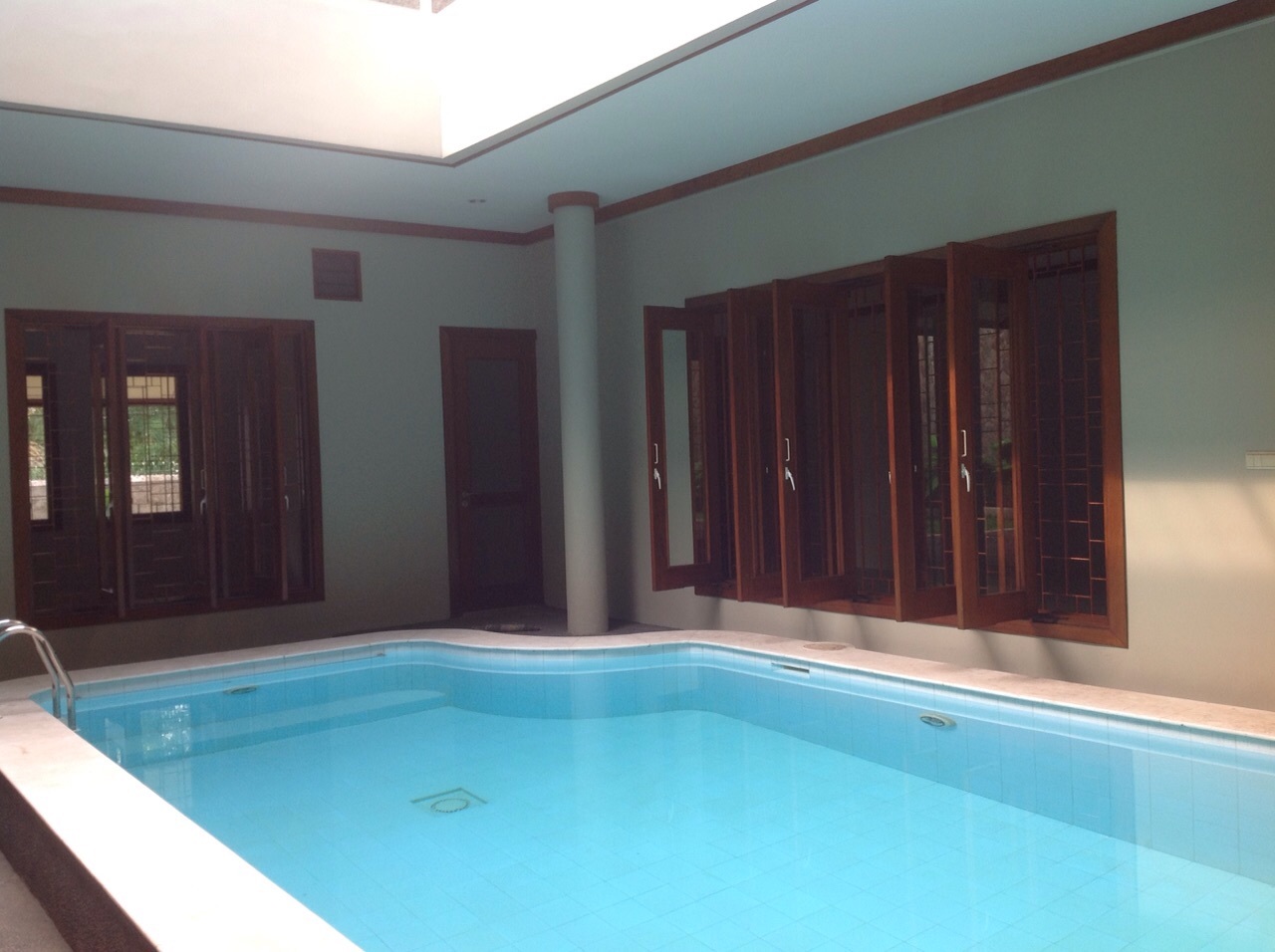 Dijual Rumah Permata Hijau 2 LT/LB 600/500 Swimming Pool Tenang