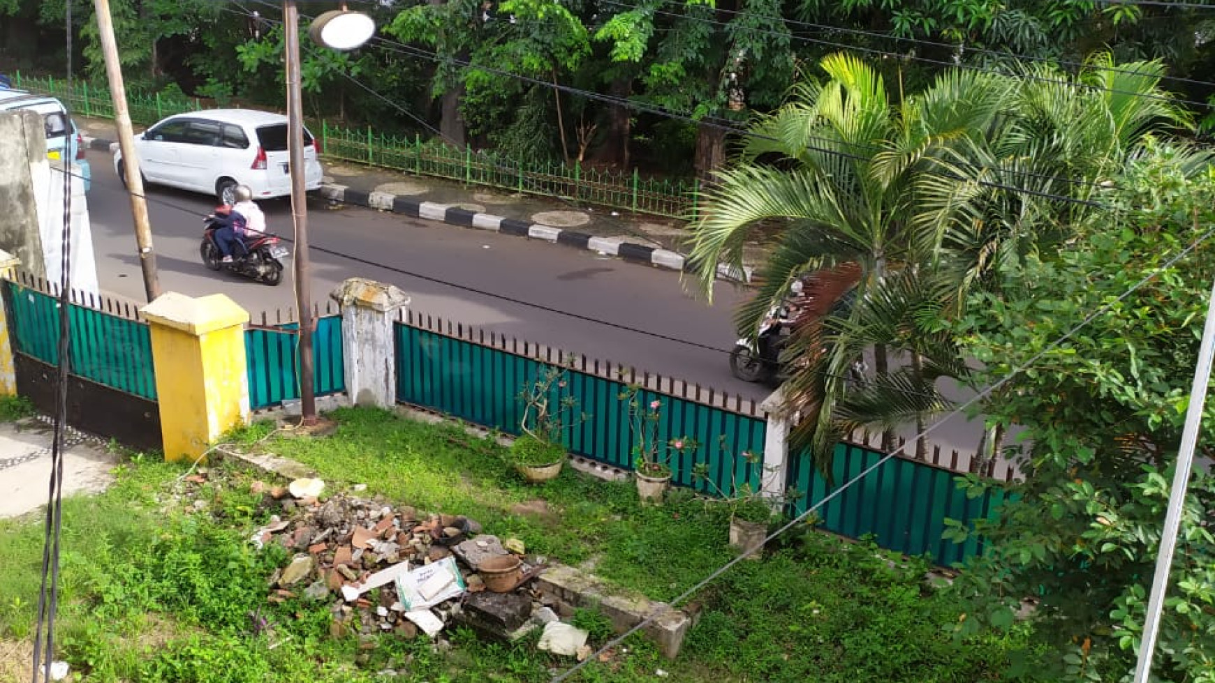 Dijual tanah dan bangunan di Rawamangun, Jakarta Timur