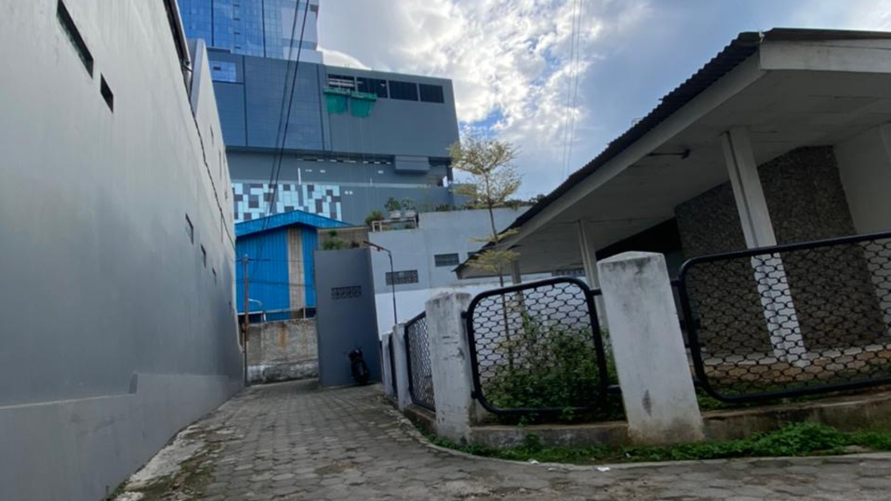 Rumah komersil  di pusat kota jalan Raden Intan