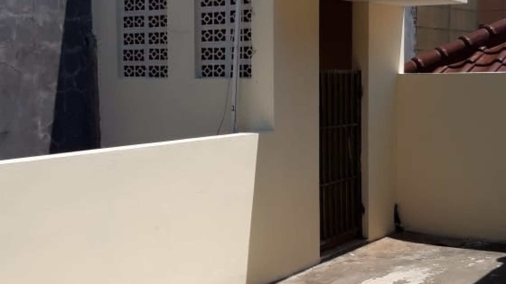 Rumah Siap Huni,Luas Tanah 144 di Pondok Indah.