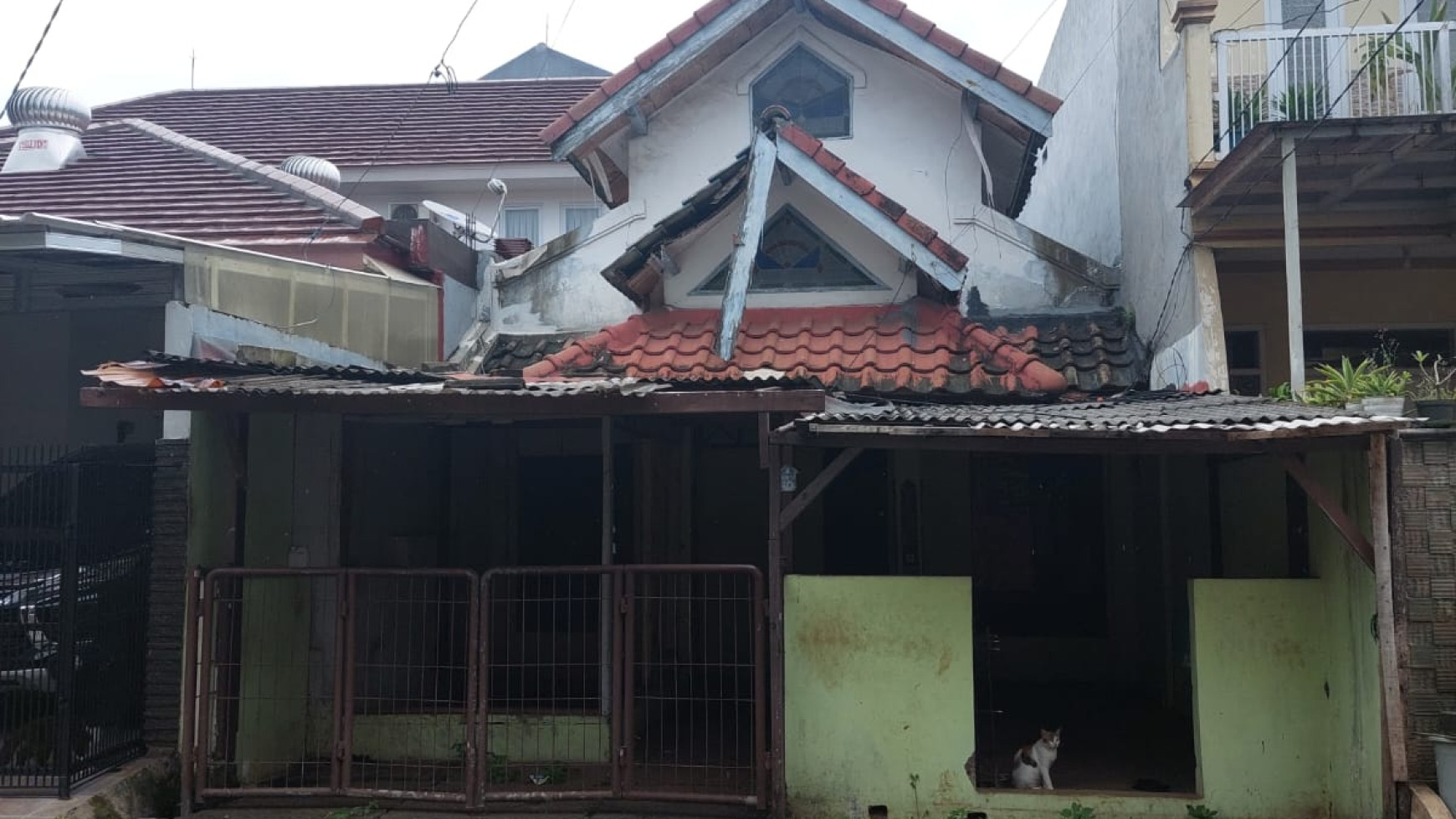 Rumah Hitung Tanah dan Lokasi Strategis dekat Bintaro Jaya @Villa Bintaro Regency