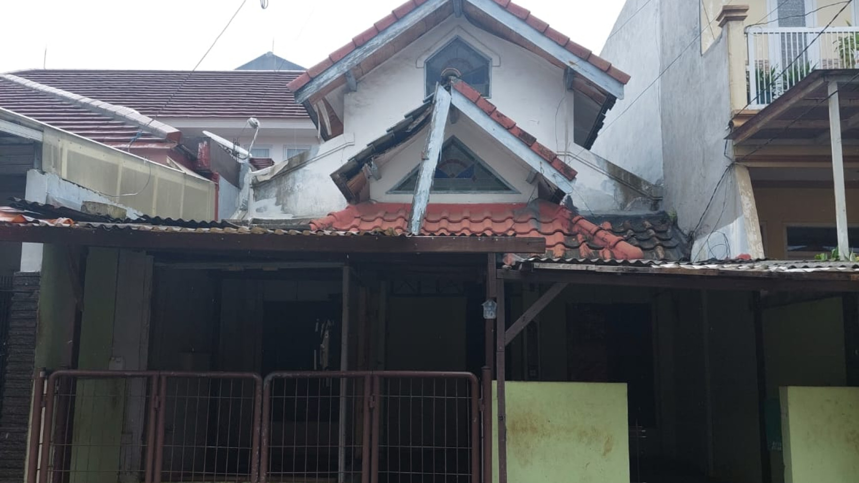 Rumah Hitung Tanah dan Lokasi Strategis dekat Bintaro Jaya @Villa Bintaro Regency