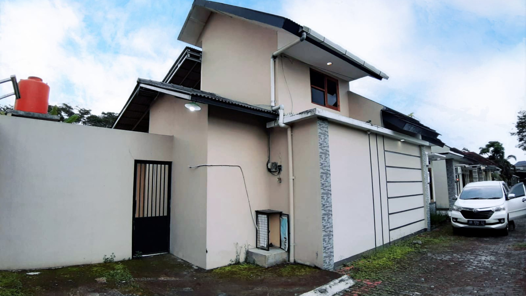 RUMAH DI JL KALIURANG FULL FURNISHED 