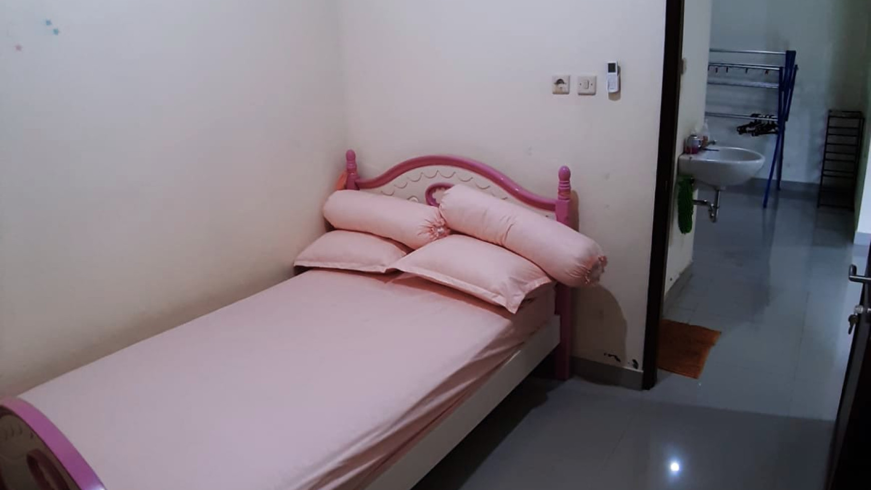 RUMAH DI JL KALIURANG FULL FURNISHED 