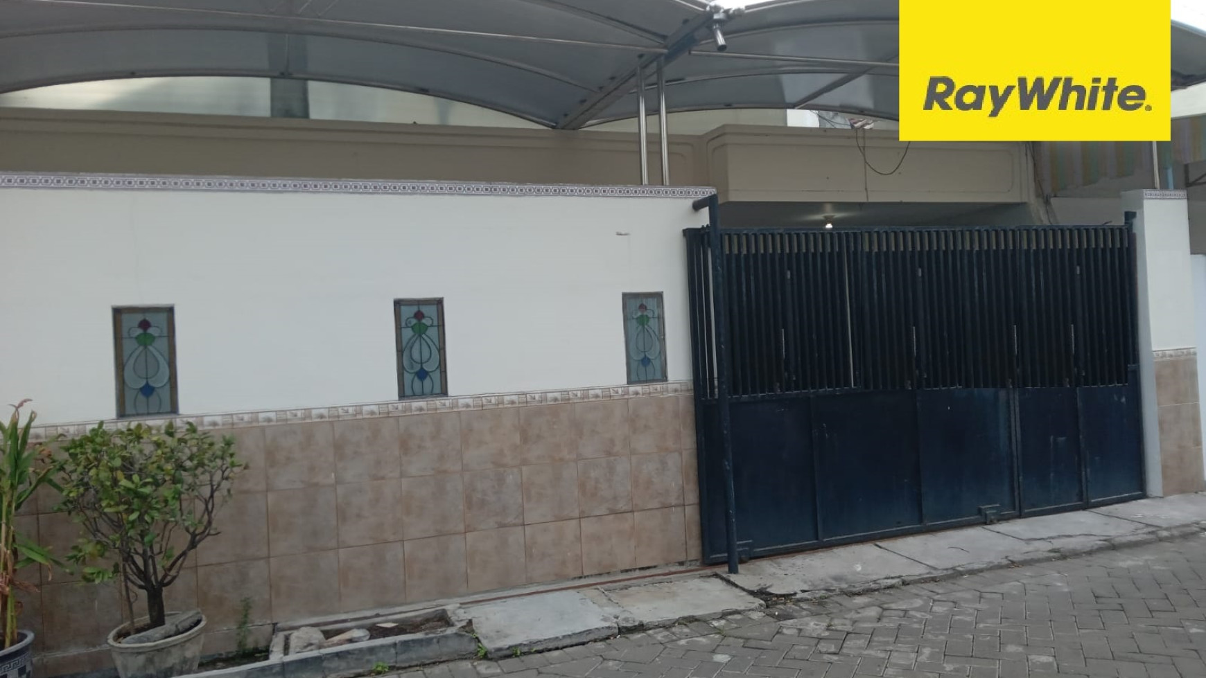 Dijual Rumah di Lebak Indah Asri Surabaya