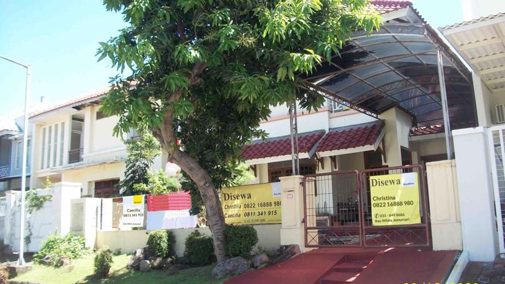 Rumah di Villa Westwood, Bagus + Terawat, Lingkungan Elite, Row Jalan depan Lebar + Paving, Siap Huni