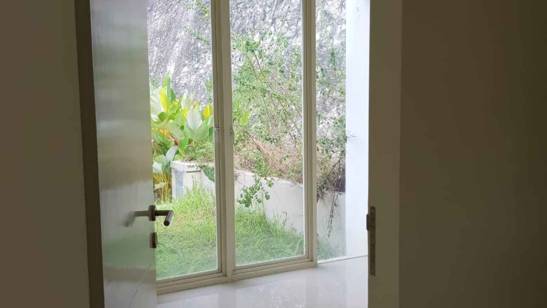 RUMAH MINIMALIS SIAP HUNI,COCOK UNTUK PASANGAN BARU,DLL
